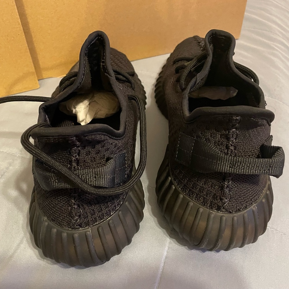 Sneakers  NEW